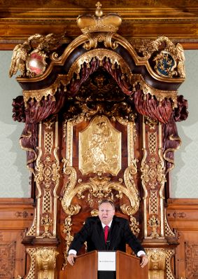 Am 23. Oktober 2018 &uuml;berreichte Ministerialrat Reinhold Hohengartner (im Bild) das Goldene Ehrenzeichen f&uuml;r Verdienste um die Republik &Ouml;sterreich an Gerhard Hermanky und Karl Novak.