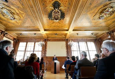 Am 7. November 2018 &uuml;berreichte Christian Kircher das &Ouml;sterreichische Ehrenkreuz f&uuml;r Wissenschaft und Kunst I. Klasse an Gregor Hatala.