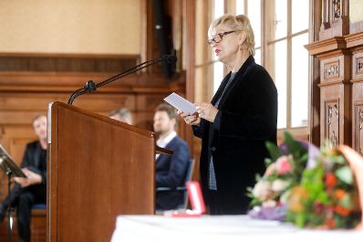 Am 7. November 2018 &uuml;berreichte Sektionschef J&uuml;rgen Meindl das Gro&szlig;e Ehrenzeichen f&uuml;r Verdienste um die Republik &Ouml;sterreich an Karin Kathrein und die Urkunde &uuml;ber die Verleihung des Berufstitels Professor an Stephan-Matthias Lademann. Im Bild die Laudatorin Karin Bergmann.