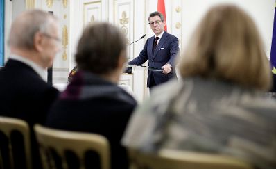 Am 22. November 2018 verlieh Sektionschef J&uuml;rgen Meindl (im Bild) den &Ouml;sterreichischen Staatspreis f&uuml;r Kulturpublizistik an Martin Pollack.