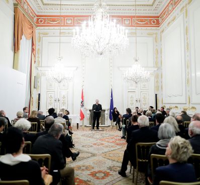 Am 22. November 2018 verlieh Sektionschef J&uuml;rgen Meindl den &Ouml;sterreichischen Staatspreis f&uuml;r Kulturpublizistik an Martin Pollack. Im Bild der Laudator Karl Markus Gau&szlig;.