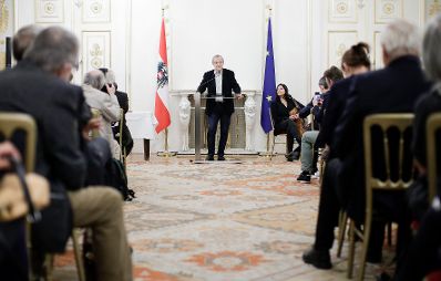 Am 22. November 2018 verlieh Sektionschef J&uuml;rgen Meindl den &Ouml;sterreichischen Staatspreis f&uuml;r Kulturpublizistik an Martin Pollack (im Bild).