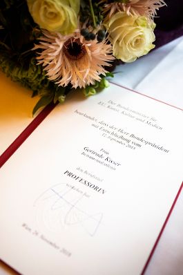 Am 26. November 2018 &uuml;berreichte Reinhold Hohengartner die Urkunden &uuml;ber die Verleihung des Berufstitels Professorin an Gertrude Kisser und des Berufstitels Professor an Franz Helfersdorfer.