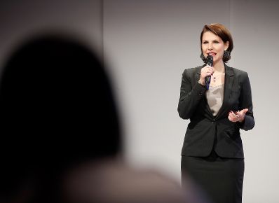 Am 19. Dezember 2018 fand eine Tag der offenen T&uuml;r im Austria Center Vienna statt zum Abschluss des EU-Ratvorsitzes. Im Bild Staatssekret&auml;rin Karoline Edtstadler.