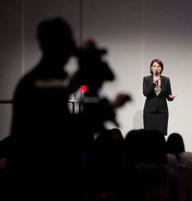 Am 19. Dezember 2018 fand eine Tag der offenen T&uuml;r im Austria Center Vienna statt zum Abschluss des EU-Ratvorsitzes. Im Bild Staatssekret&auml;rin Karoline Edtstadler.