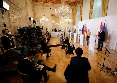Im Bild Bundesminister Karl Nehammer, Bundesministerin Margarete Schramb&ouml;ck, Bundesministerin Christine Aschbacher und Staatssekret&auml;rin Andrea Mayer beim Pressefoyer nach dem Ministerrat am 21. Oktober 2020.