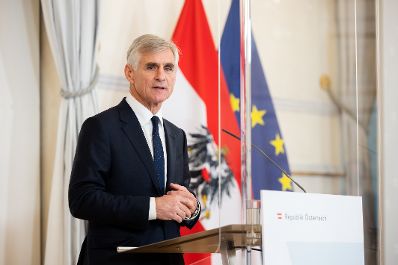 Am 1. Dezember 2021 nahm Bundesminister Michael Linhart am Pressefoyer nach dem Ministerrat teil.