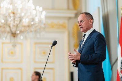 Am 30. M&auml;rz 2022 nahm Bundesminister Gerhard Karner (im Bild) am Doorstep vor dem Ministerrat teil.