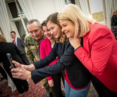 Am 19. Dezember 2022 nahmen Staatssekret&auml;rin Claudia Plakolm (m.), Bundesministerin Klaudia Tanner (r.) und Bundesminister Johannes Rauch Veranstaltung &bdquo;1 Jahr GECKO&ldquo; teil.