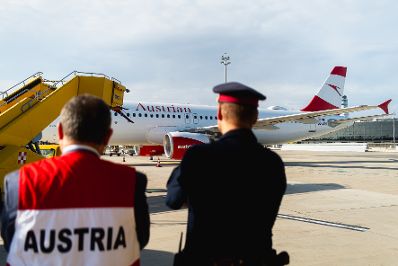Am 12. Oktober 2023 landete der erste Evakuierungsflug f&uuml;r &Ouml;sterreicherinnen und &Ouml;sterreicher aus Israel am Flughafen Schwechat.