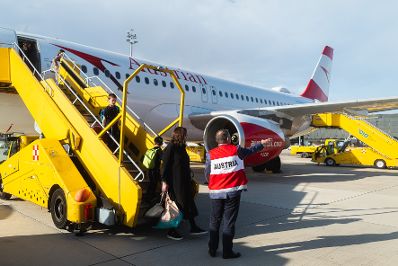 Am 12. Oktober 2023 landete der erste Evakuierungsflug f&uuml;r &Ouml;sterreicherinnen und &Ouml;sterreicher aus Israel am Flughafen Schwechat.