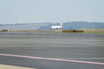 Am 12. Oktober 2023 landete der erste Evakuierungsflug f&uuml;r &Ouml;sterreicherinnen und &Ouml;sterreicher aus Israel am Flughafen Schwechat.