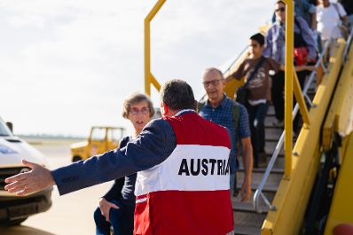 Am 12. Oktober 2023 landete der erste Evakuierungsflug f&uuml;r &Ouml;sterreicherinnen und &Ouml;sterreicher aus Israel am Flughafen Schwechat.