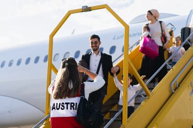 Am 12. Oktober 2023 landete der erste Evakuierungsflug f&uuml;r &Ouml;sterreicherinnen und &Ouml;sterreicher aus Israel am Flughafen Schwechat.