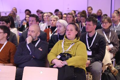 Am 28. November 2023 fand das 9. Forum Jugendstrategie unter dem Titel &quot;Jugend und Krisen: Initiativen in schwierigen Zeiten&quot; statt.