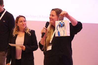 Am 28. November 2023 fand das 9. Forum Jugendstrategie unter dem Titel &quot;Jugend und Krisen: Initiativen in schwierigen Zeiten&quot; statt.