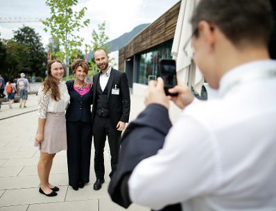 Am 25. August 2019 nahm Bundeskanzlerin Brigitte Bierlein (m.) gemeinsam mit Bundespr&auml;sident Alexander Van der Bellen am Forum Alpbach teil. Im Bild bei der Breakout Session Global denken, regional handeln.