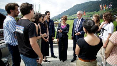 Am 25. August 2019 nahm Bundeskanzlerin Brigitte Bierlein gemeinsam mit Bundespr&auml;sident Alexander Van der Bellen am Forum Alpbach teil.
