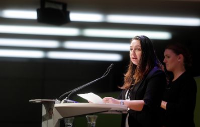 Am 12. September 2019 nahm Bundeskanzlerin Brigitte Bierlein gemeinsam mit Bundesministerin Ines Stilling (im Bild) und Bundesministerin Brigitte Zarfl beim der Er&ouml;ffnung der Konferenz &bdquo;Frauen mit Behinderung &ndash; warum wir dar&uuml;ber reden m&uuml;ssen&ldquo; teil.