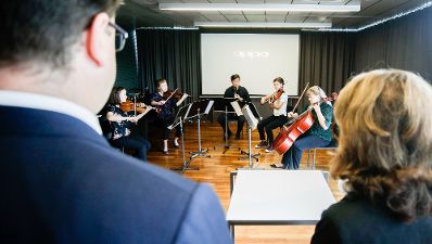 Am 16. September 2019 fand die Arbeitsreise von Bundeskanzlerin Brigitte Bierlein in Helsinki statt. Im Bild beim besuch des finnischen Haus der Musik "Musiikkitalo".
