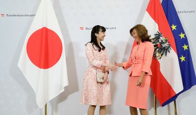 Am 18. September 2019 empfing Bundeskanzlerin Brigitte Bierlein (r.) die japanische Prinzessin Kako (l.) zu einem Gespr&auml;ch.