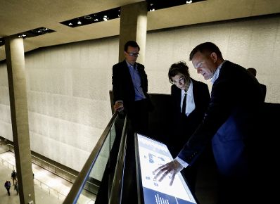 Am 21. September 2019 reiste Bundeskanzlerin Brigitte Bierlein anl&auml;sslich der UN-Generalversammlung nach New York. Im Bild bei der F&uuml;hrung durch das Museum.