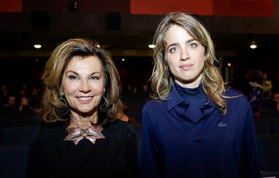 Am 24. Oktober 2019 er&ouml;ffnete Bundeskanzlerin Brigitte Bierlein (l.) die Viennale 2019. Im Bild mit der Schauspielerin Ad&egrave;le Haenel (r.).