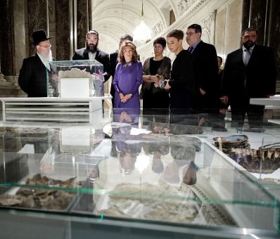 Am 7. November 2019 er&ouml;ffnete Bundeskanzler Brigitte Bierlein die Ausstellung &quot;Nicht mehr versch&uuml;ttet&quot; im Haus der Geschichte &Ouml;sterreich.