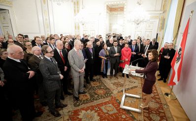 Am 19. Dezember 2019 lud Bundeskanzlerin Brigitte Bierlein religi&ouml;se Vertreterinnen und Vertreter zu einem Adventempfang in das Bundeskanzleramt.