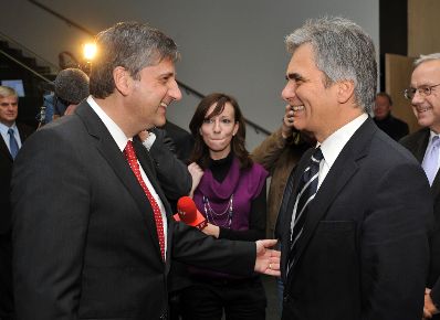 Montag, den 23. November 2009 fand an der Fachhochschule in St. P&ouml;lten, Nieder&ouml;sterreich die Auftaktveranstaltung &quot;'EUROPA-DIALOG&quot; mit Bundeskanzler Werner Faymann (R) und Au&szlig;enminister Michael Spindelegger (L) statt.