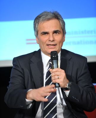 Montag, den 23. November 2009 fand an der Fachhochschule in St. P&ouml;lten, Nieder&ouml;sterreich die Auftaktveranstaltung &quot;'EUROPA-DIALOG&quot; mit Bundeskanzler Werner Faymann statt.