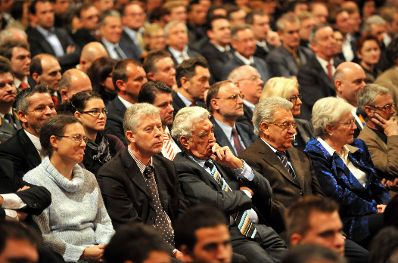 Dienstag, den 2. Dezember 2009, hielt Bundeskanzler Werner Faymann in der Wiener Hofburg die Grundsatzrede &quot;&Ouml;sterreich Gemeinsam&quot; aus Anlass des ersten Jahrestags der Bundesregierung.