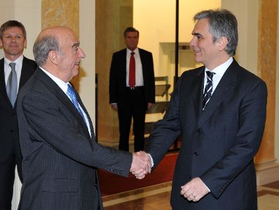 Mittwoch, den 7. J&auml;nner 2009 traf &Ouml;sterreichs Bundeskanzler Werner Faymann (R) im Rahmen seines ersten bilateralen Auslandsbesuchs, der traditionell in die Schweiz f&uuml;hrt, in Bern mit dem schweizer Bundespr&auml;sidenten und Bundesrat f&uuml;r Finanzen, Hans-Rudolf Merz (L) zu politischen Gespr&auml;chen zusammen.