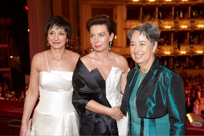 (v.l.n.r.) Manuela Ostermayer, Martina Ludwig-Faymann und Margit Fischer am Wiener Opernball 2009.