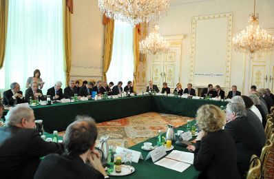 Montag, den 23. November 2009 fand im Bundeskanzleramt in Wien die politische Auftaktveranstaltung 'Eine Strategie f&uuml;r Forschung, Technologie und Innovation in &Ouml;sterreich' unter Leitung von Bundeskanzler Werner Faymann mit Vertretern aus Politik, Wirtschaft, Wissenschaft und Kultur statt.