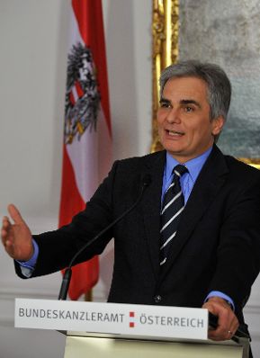 Montag, den 23. November 2009 fand im Bundeskanzleramt in Wien die politische Auftaktveranstaltung 'Eine Strategie f&uuml;r Forschung, Technologie und Innovation in &Ouml;sterreich' unter Leitung von Bundeskanzler Werner Faymann mit Vertretern aus Politik, Wirtschaft, Wissenschaft und Kultur statt.
