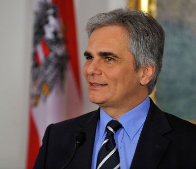 Montag, den 23. November 2009 fand im Bundeskanzleramt in Wien die politische Auftaktveranstaltung 'Eine Strategie f&uuml;r Forschung, Technologie und Innovation in &Ouml;sterreich' unter Leitung von Bundeskanzler Werner Faymann mit Vertretern aus Politik, Wirtschaft, Wissenschaft und Kultur statt.