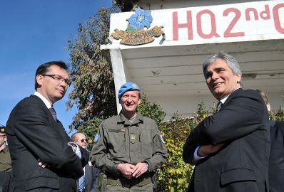 Mittwoch, den 23. Dezember 2009 besuchten &Ouml;sterreichs Bundeskanzler Werner Faymann und Verteidigungsminister Norbert Darabos die &ouml;sterreichischen UNO-Truppen am Golan, Syrien aus Anlass des bevorstehenden Weihnachtsfestes.