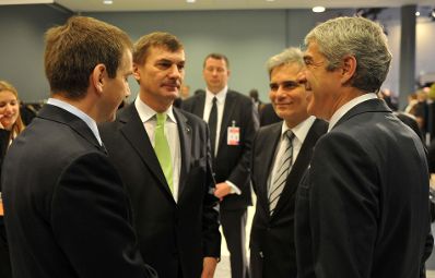 Freitag, den 18. Dezember 2009 fand in Kopenhagen, D&auml;nemark die Abschlu&szlig;sitzung der UN-Klimakonferenz - COP15 mit den Staats- und Regierungschefs statt. Im Bild (v.L.n.R.) Ungarns Ministerpr&auml;sident Gordon Bajnai, Estlands Premierminister Andrus Ansip, &Ouml;sterreichs Bundeskanzler Werner Faymann und Portugals Ministerpr&auml;sident Jos&eacute; S&oacute;crates.