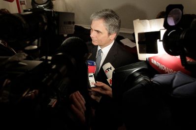 Am 22. November 2010 lud Bundeskanzler Werner Faymann Vertreterinnen und Vertreter der Universit&auml;ten und der Studierenden zu Gespr&auml;chen ein.