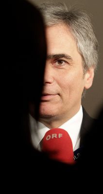 Am 22. November 2010 lud Bundeskanzler Werner Faymann Vertreterinnen und Vertreter der Universit&auml;ten und der Studierenden zu Gespr&auml;chen ein.