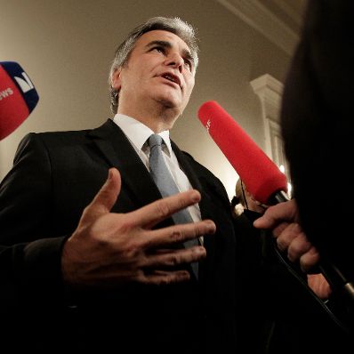 Am 22. November 2010 lud Bundeskanzler Werner Faymann Vertreterinnen und Vertreter der Universit&auml;ten und der Studierenden zu Gespr&auml;chen ein.