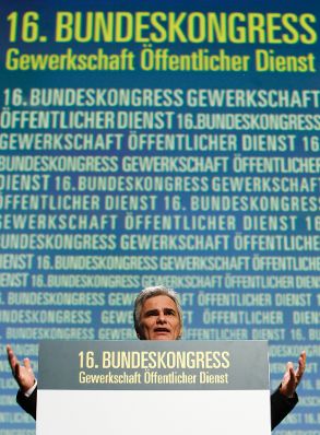 Am 8. November 2011 nahm Bundeskanzler Werner Faymann an der feierlichen Er&ouml;ffnung des Bundeskongresses der Gewerkschaft &ouml;ffentlicher Dienst im Wiener Austria Center teil.