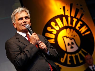 Am 25. April 2011 hielt Bundeskanzler Werner Faymann eine Rede bei der Gedenkkundgebung Tschernobyl und Fukushima - Verm&auml;chtnis und Verpflichtung.