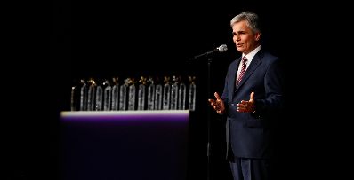 Am 9. Juni 2011 hielt Bundeskanzler Werner Faymann Begr&uuml;&szlig;ungsworte bei der Galanacht der Wirtschaft "PEGASUS" der Ober&ouml;sterreichischen Nachrichten in Linz.