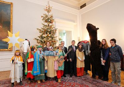 Am 27. Dezember 2011 empfing Bundeskanzler Werner Faymann Sternsinger im Bundeskanzleramt. Der Besuch fand im Rahmen der traditionellen Dreik&ouml;nigsaktion der katholischen Jungschar unter dem neuen Motto &quot;Zeichen setzen f&uuml;r eine gerechte Welt&quot; statt.