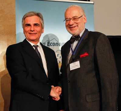 Am 21. November 2011 hielt Bundeskanzler Werner Faymann eine Rede bei dem Vienna Economic Forum im Palais Nieder&ouml;sterreich. Im Bild Bundeskanzler Werner Faymann (l.) mit Pr&auml;sident des Vienna Economic Forum Erhard Busek (r.).