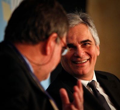 Am 21. November 2011 hielt Bundeskanzler Werner Faymann eine Rede bei dem Vienna Economic Forum im Palais Nieder&ouml;sterreich.