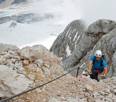 Am 18. August 2011 unternahm Bundeskanzler Werner Faymann eine Wanderung am Dachstein.
