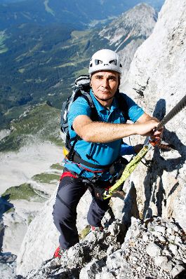 Am 18. August 2011 unternahm Bundeskanzler Werner Faymann eine Wanderung am Dachstein.
